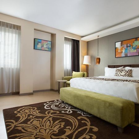 Best Western Plus Kemayoran Hotel Jakarta Exterior foto