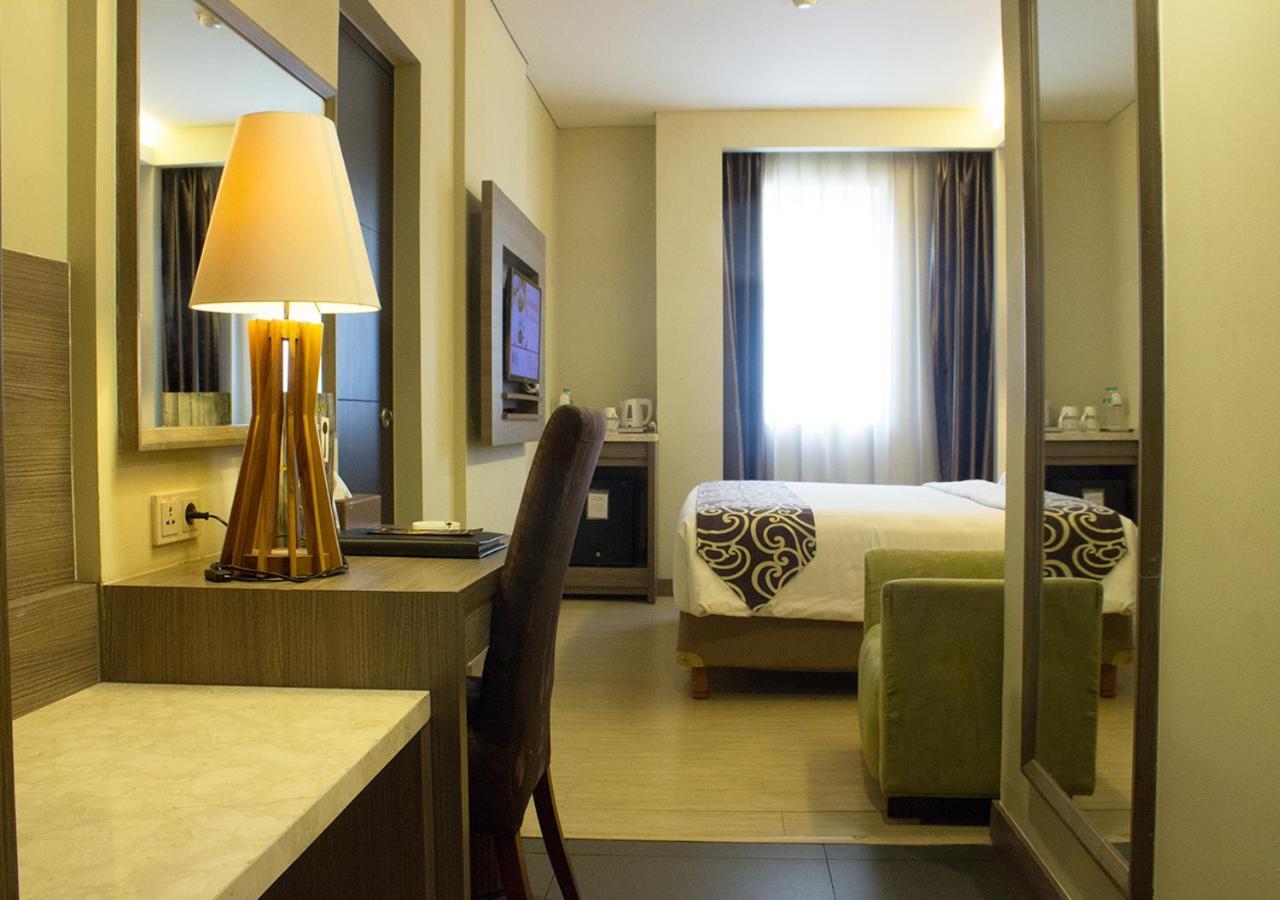Best Western Plus Kemayoran Hotel Jakarta Exterior foto