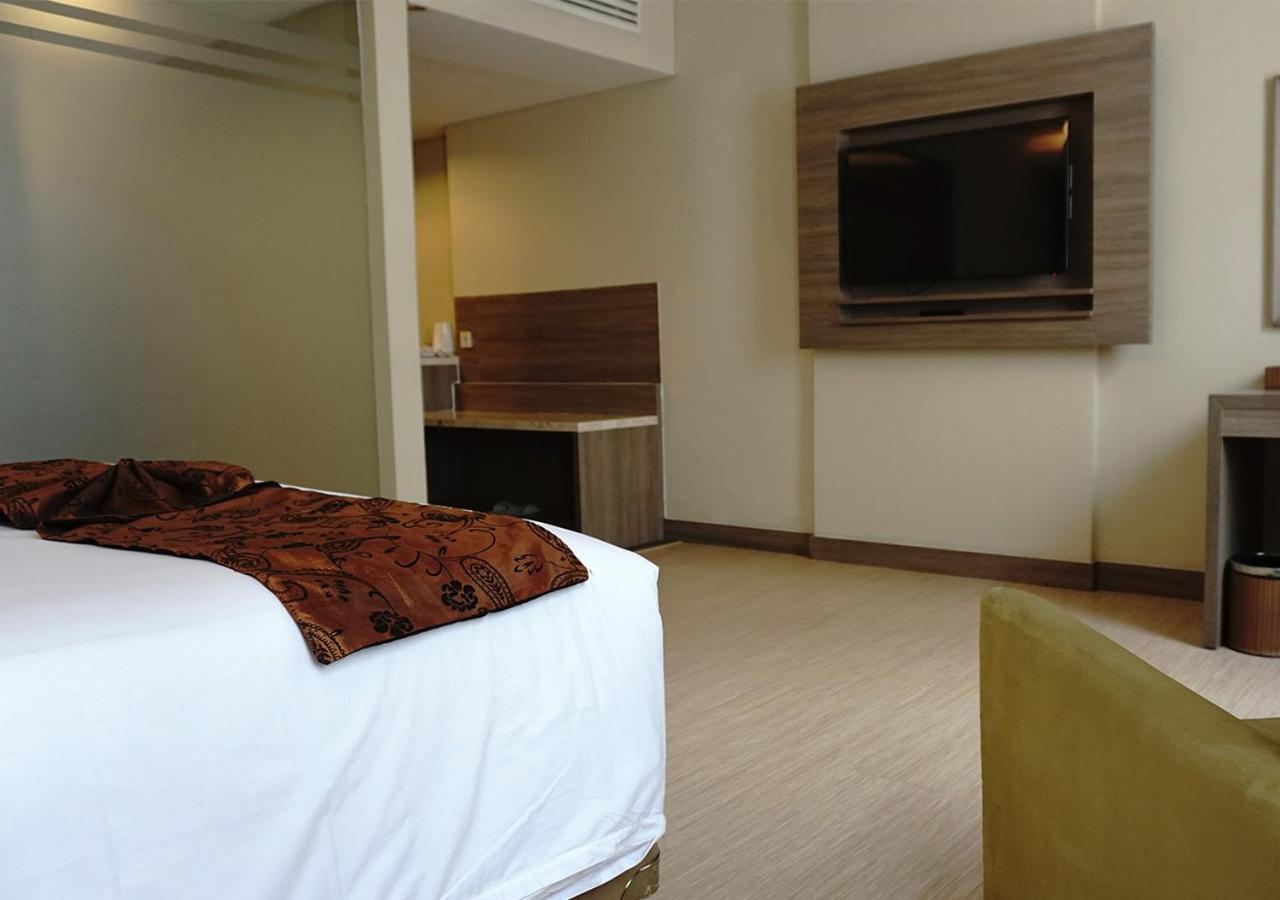 Best Western Plus Kemayoran Hotel Jakarta Exterior foto