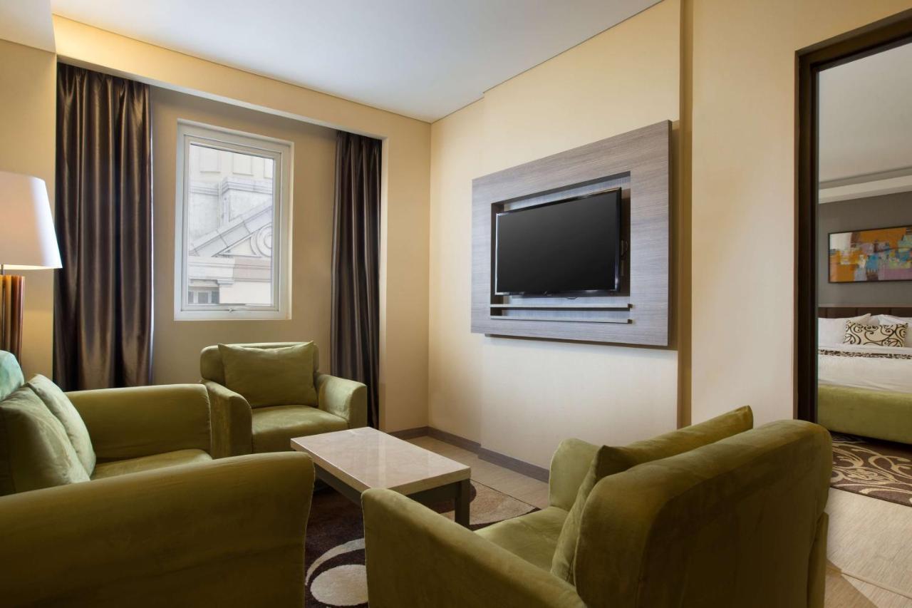 Best Western Plus Kemayoran Hotel Jakarta Exterior foto