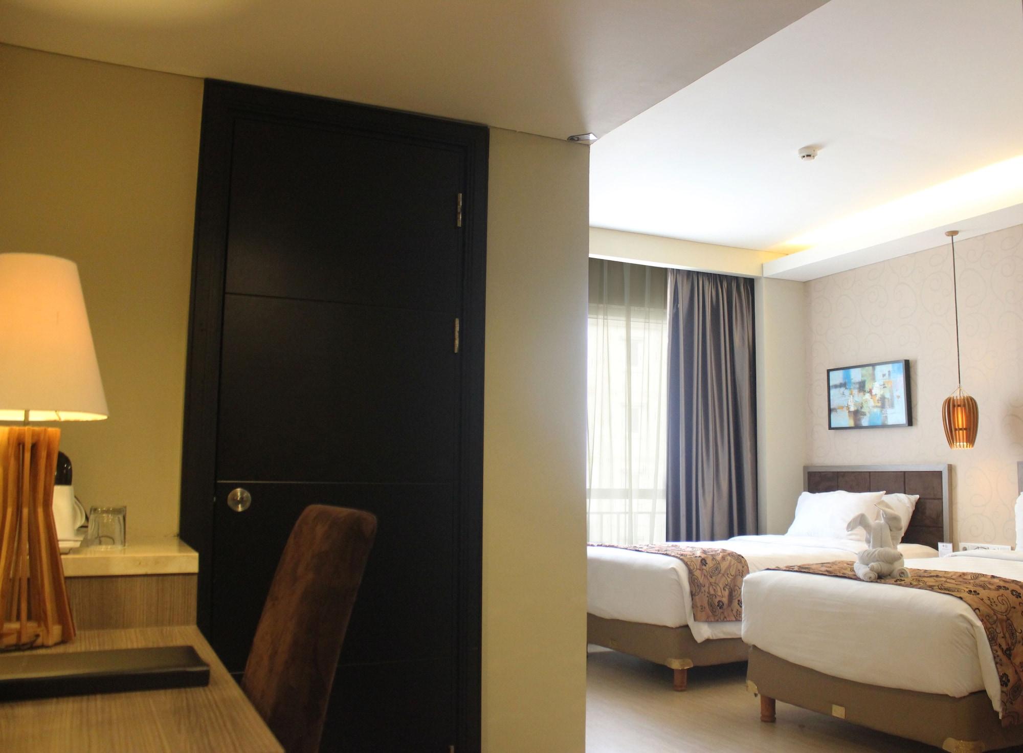 Best Western Plus Kemayoran Hotel Jakarta Exterior foto